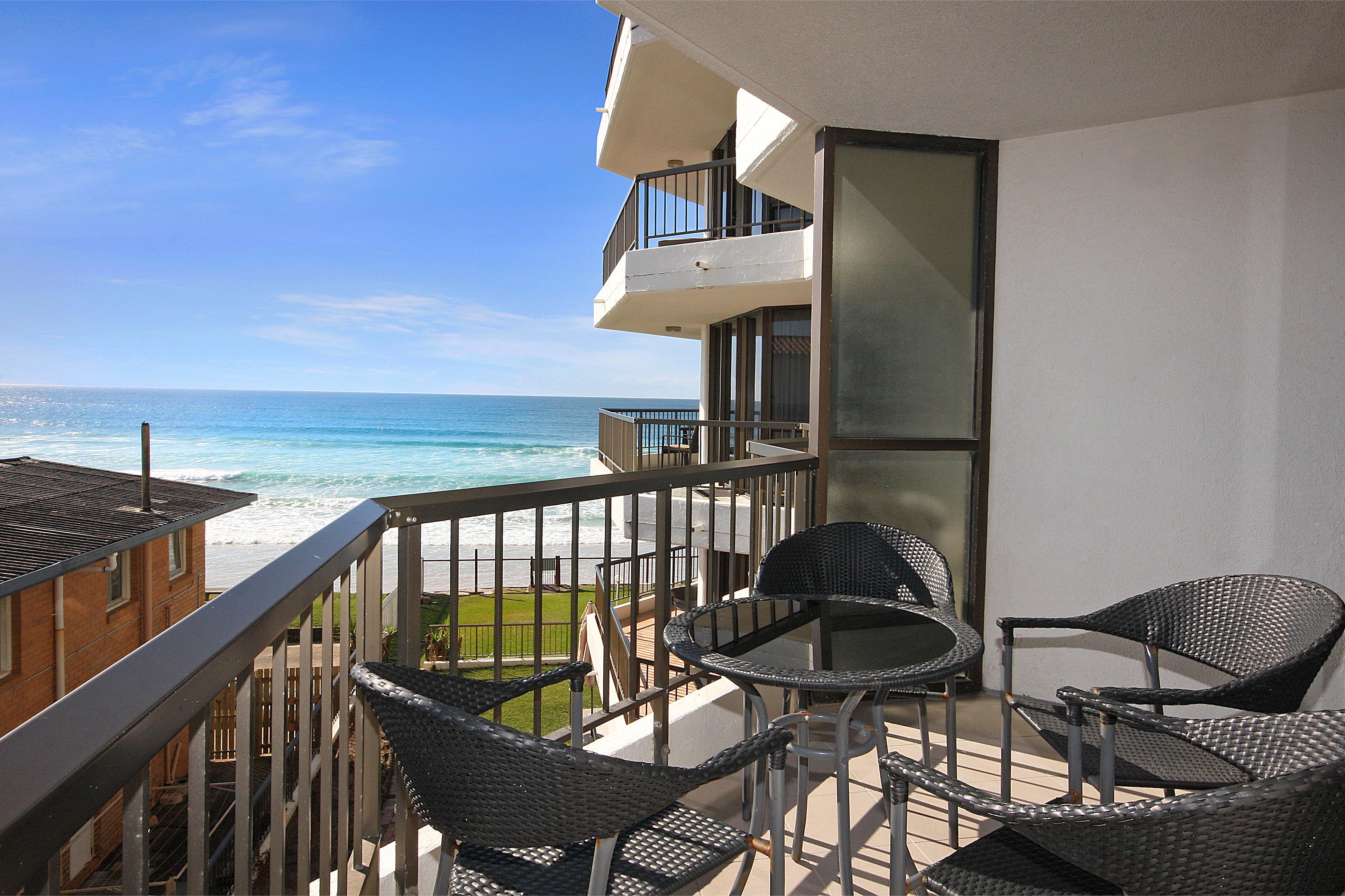 Spindrift On The Beach - Absolute Beachfront Mermaid Beach Exterior photo